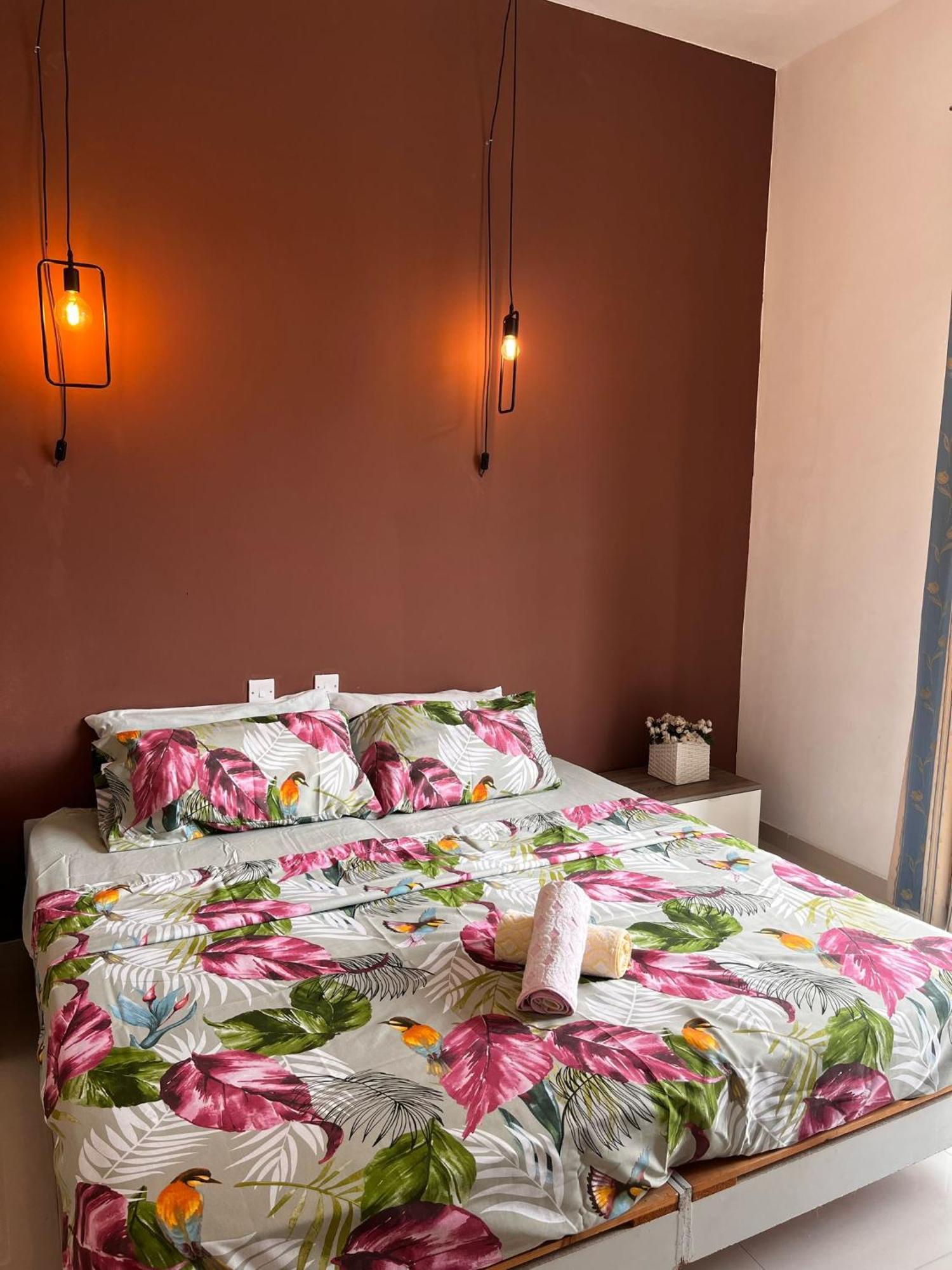 Central Sliema Airconditioned Comfortable With Self Check In And Self Check Out Homestay